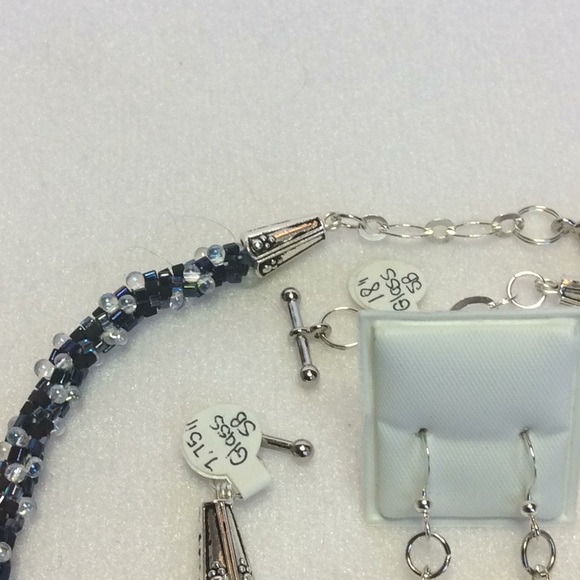 FINAL SALE PRICE Hand Created OOAK Blue, Black & AB Jewelry Set - Picture 4 of 6